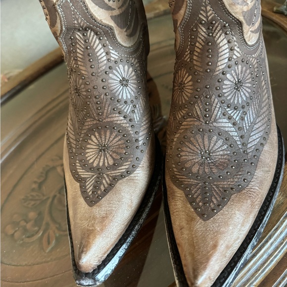 Old Gringo Boots Lightly Tooled Chocolate Color sz 8.5 - Picture 2 of 11